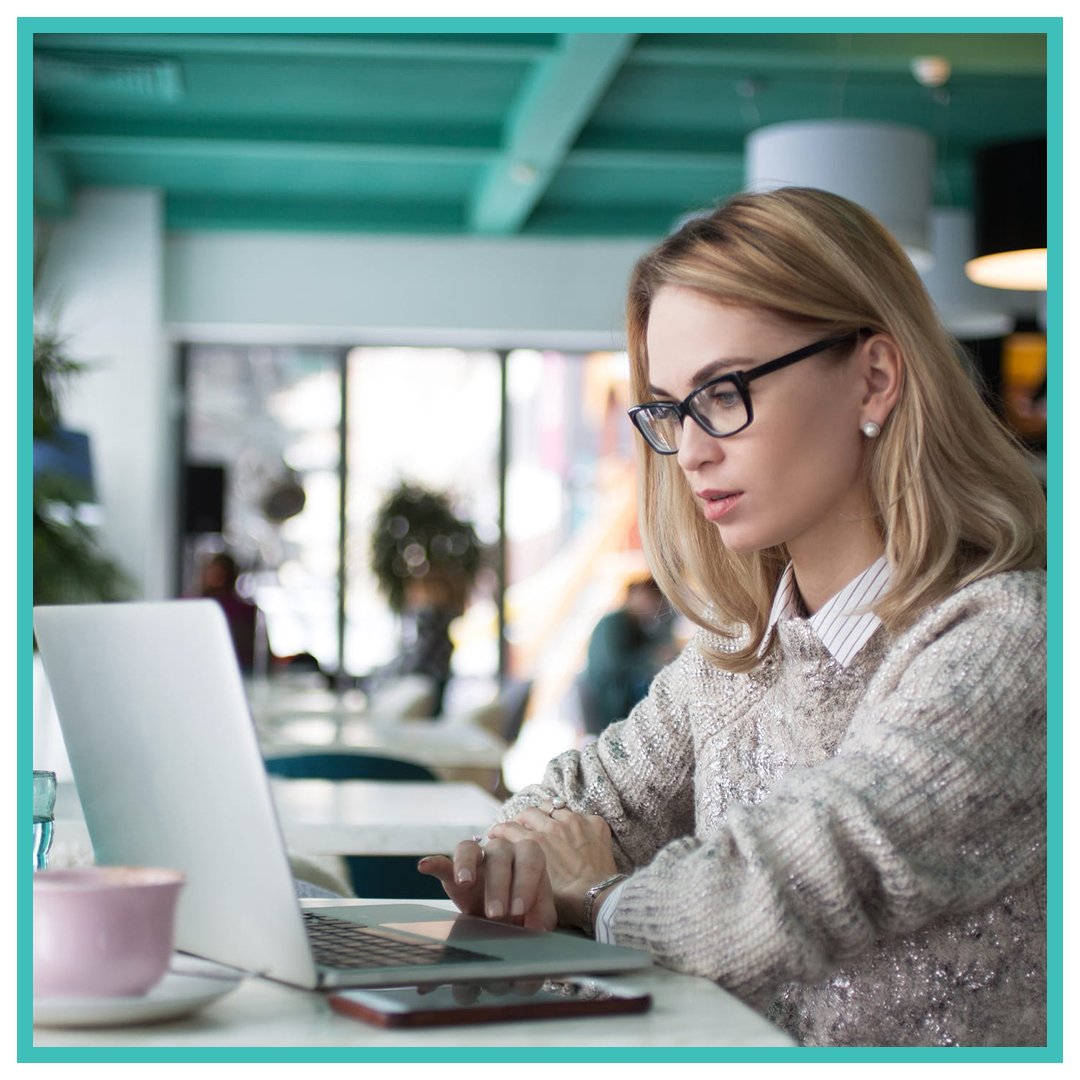 HollyburnEye's tweet photo. Do you know the 20 rule? You should be taking a 20 second break, every 20 minutes when using your computer and focusing on something at least 20 feet away. Contact us for more ways on how to make good vision decisions!
#hollyburneyeclinic #vision #bluelight #dryeye #blueblocking https://t.co/nGPVwZJH9w