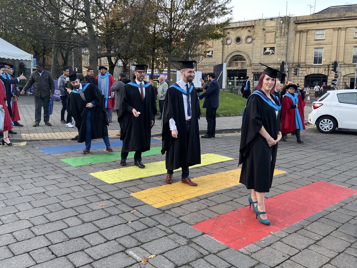 k_pogson's tweet photo. A great day shared with wonderful students and amazing colleagues to celebrate success. So proud of them all. 👨‍🎓👩‍🎓🎓😁 @HeatherBMartin @teachedshipley @KCTeachNet @CorrineScandlin @kirkleescollege @Shipley_College @hudconsortium @HuddersfieldUni https://t.co/Xr5kNJVFsB