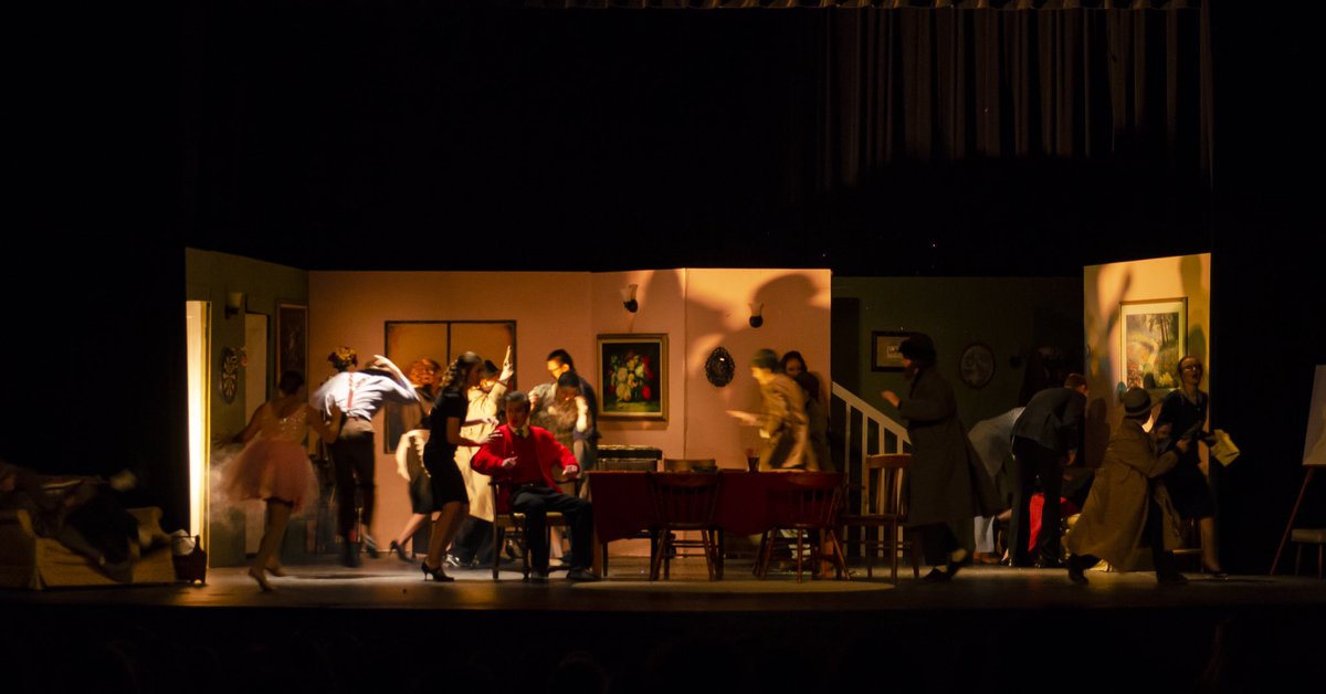 schs_DramaDept's tweet photo. The fireworks!!! The fireworks!!! #YouCantTakeitWithYou #FallPlay #GradeschoolPreview #SalemwildcatPride #DramaDept #DramaProgram https://t.co/tMWi1jsI9o