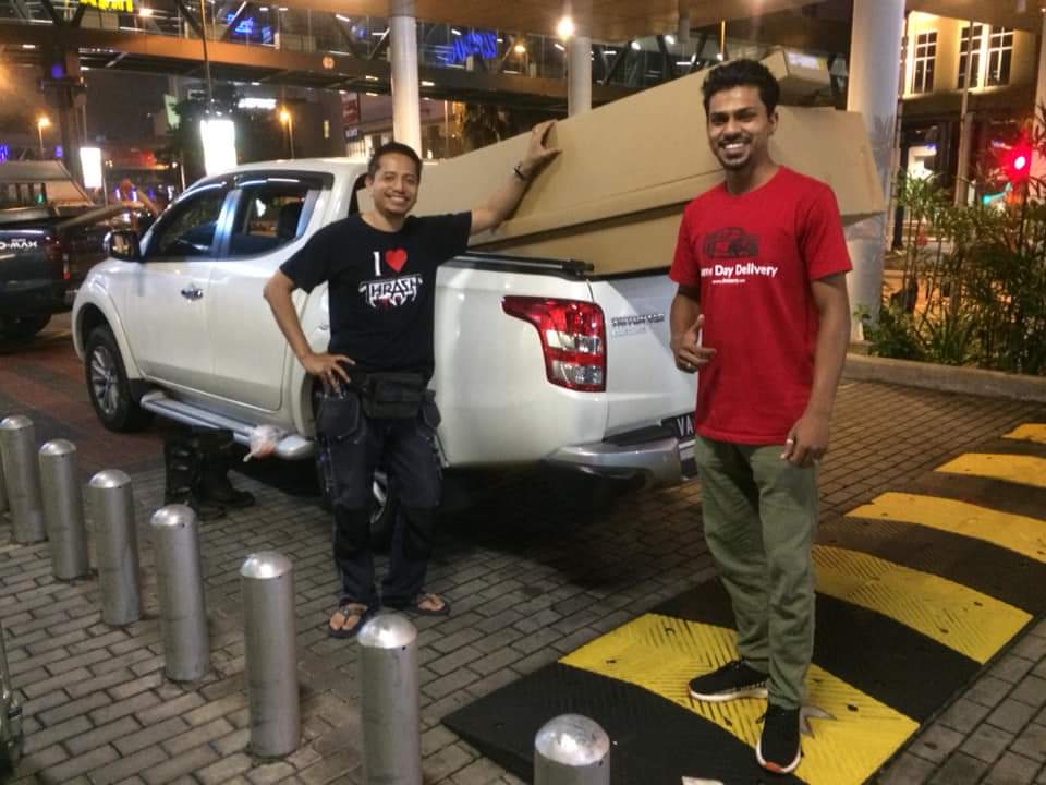 syfq212's tweet photo. Service Transporter / Bike Rescue 🚚
Caj berpatutan.
#NakPindah atau perlu bantuan ?

Tekan tekan je sampai ! 🔴🔴🔴

https://t.co/TjWsRCnoZD
https://t.co/TjWsRCnoZD 

#4X4Transporter
#BikeRescue
#BikeTowingKL
#TFFCM https://t.co/3h9dI743pA
