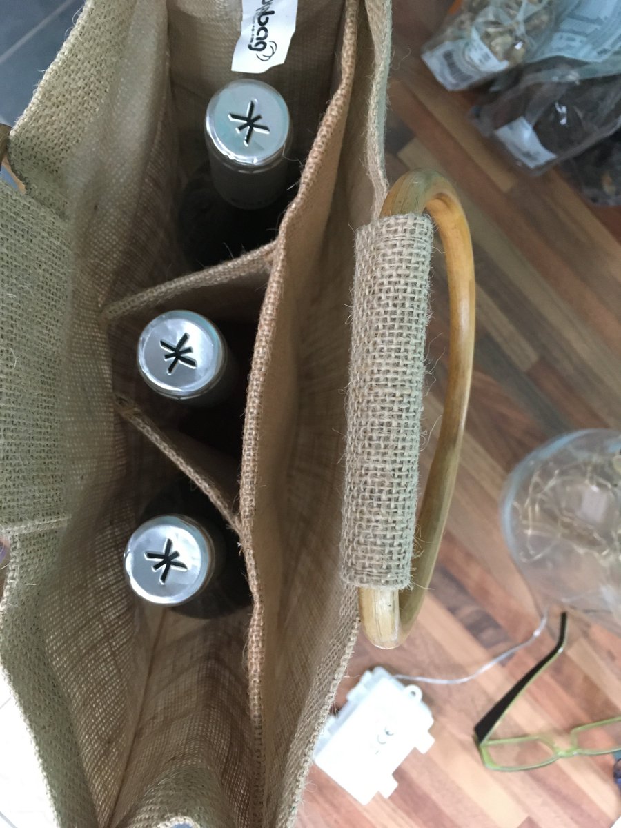 #Christmas #market #BuryStEdmunds Thursday 21st November.  Find us on Buttermarket to get a #sustainable #winebag with your wine purchase 🍾