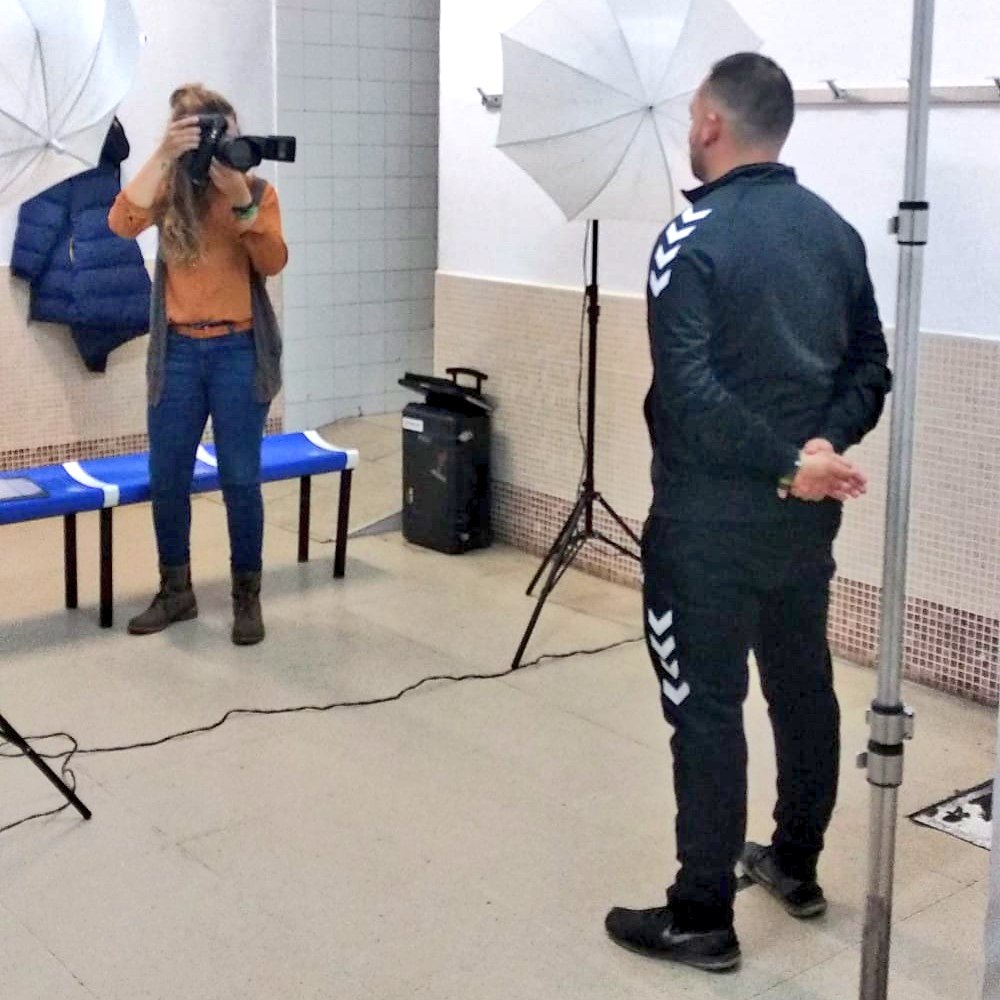 rsda_oficial's tweet photo. CLUB || La #CanteraRojilla sigue esta semana pasando por el objetivo de @Estadio10 📸 para hacerse las fotos oficiales de la nueva Temporada 2019-20 🤗👍

#DelAlcalaSoy #OrgulloRojillo https://t.co/xiHXPgmd8L