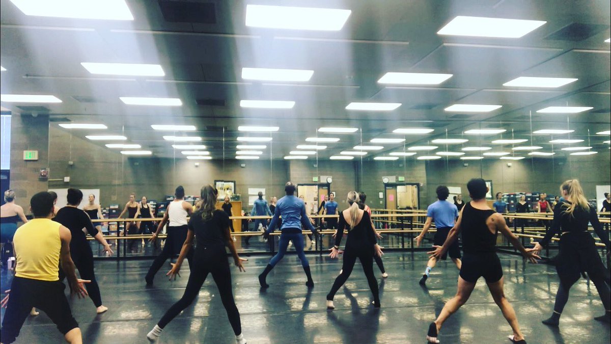 DavisDanceCo's tweet photo. Still shot from a #JazzAndJoy filled rehearsal✨
.
.
.
We’re making moves this season and there are many ways to support our efforts in bringing #DanceThatFeedsYourSoul to Colorado and beyond! Check out our website: www.davisdanceco for more info! https://t.co/T2dWpA8pFh