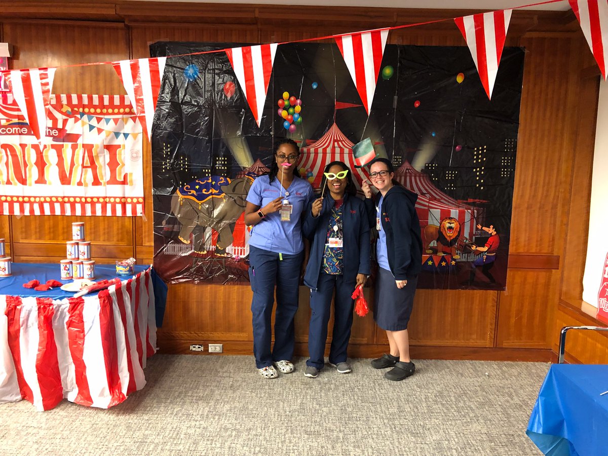 SStenglein_NYP's tweet image. MSCH 4 Tower Staff enjoying the NSAC Carnival! Thank you to @LaceyLisner  and the night staff advisory council for all of your help organizing such a wonderful event for our night staff! @tmcomp @BernadetteKhan @nyphospital