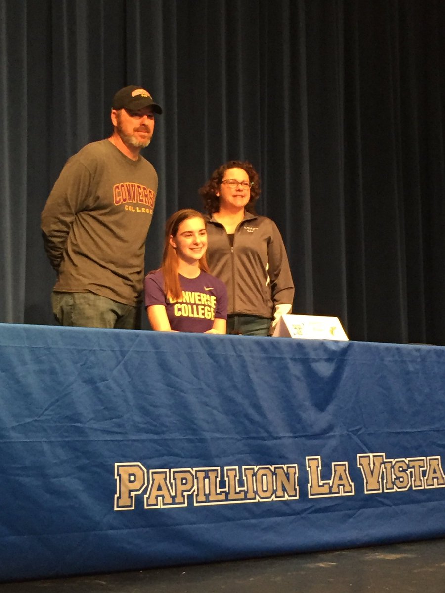 GirlsPapillion's tweet photo. two of our seniors officially signed to play college lacrosse! we are so thankful for their commitment to growing the game in the midwest! congrats abby and jordyn! 💙🥍💪🏻 https://t.co/ZZmjvBZD1f