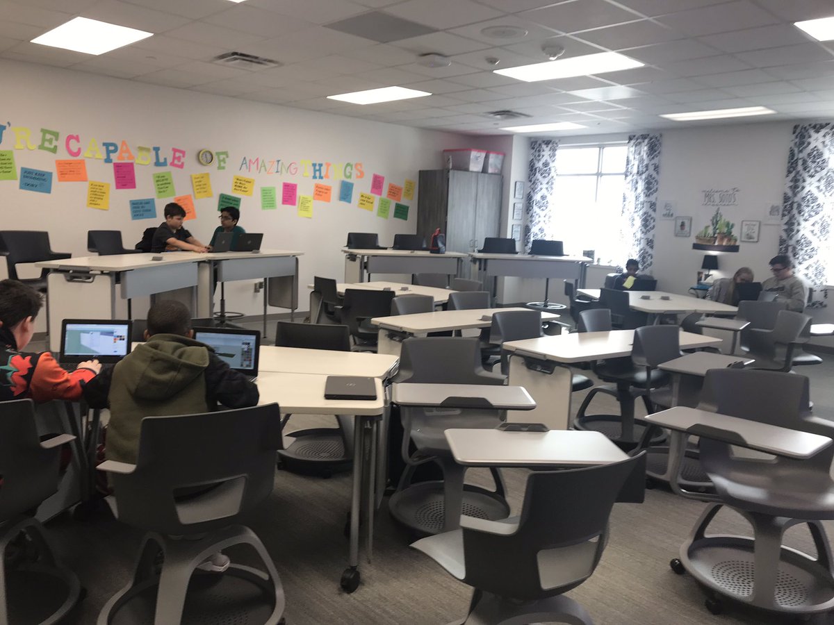 mrsjordanrms's tweet photo. Creating projects on friendship. Practicing teamwork skills. Proud of this group of kids #prosperedtech #sketchup #Jeopardy #slidesstopmotion #creativitysite @ProsperHaysMS @rlmiller137 https://t.co/FAy4dlRJAO