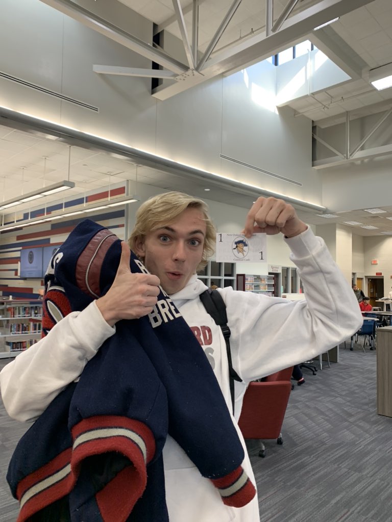 newoxcrossroads's tweet photo. James is our first student to earn Colonial Cash! He is always so helpful in the Crossroads! Thanks James for all that you do! @NOHS17350 #ColonialCash https://t.co/A5KzlTzp7K