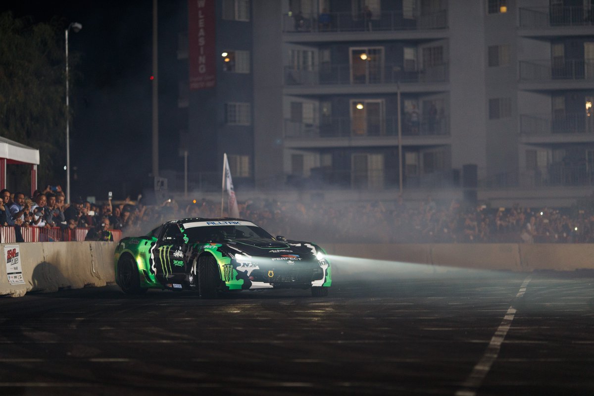 FormulaDrift's tweet photo. What do you think of @SheriffBarion new look on his @Achilles_Radial Corvette!?

#FormulaDRIFT #FormulaD #FDSEMA https://t.co/c2EXOQwxfH