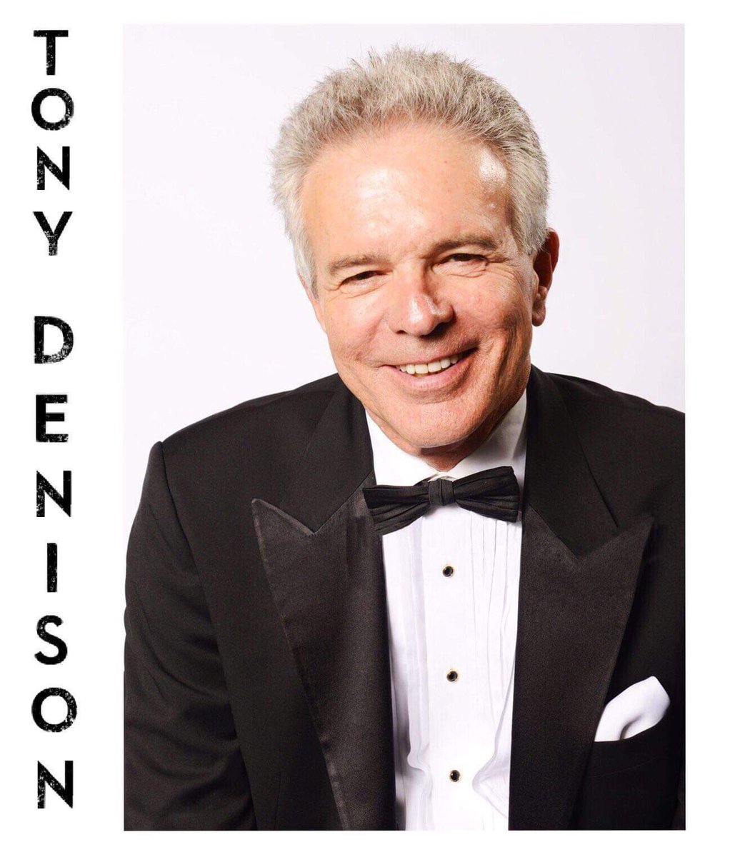 #WednesdayWow #ClassicStyle 😉😉💜💜 #SharpDressed #Our007 #TonyDenison #DDD
