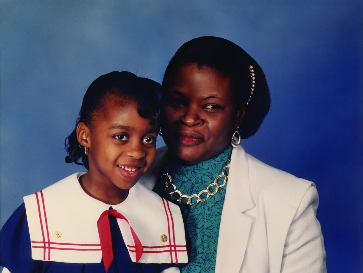 accessfreely's tweet photo. READ ➡️ My Mom Has Dementia 🤔 https://t.co/gwt4m3RlLV  #Alzheimers #ANewNormal #AccessMag https://t.co/RQKjC3IBIC