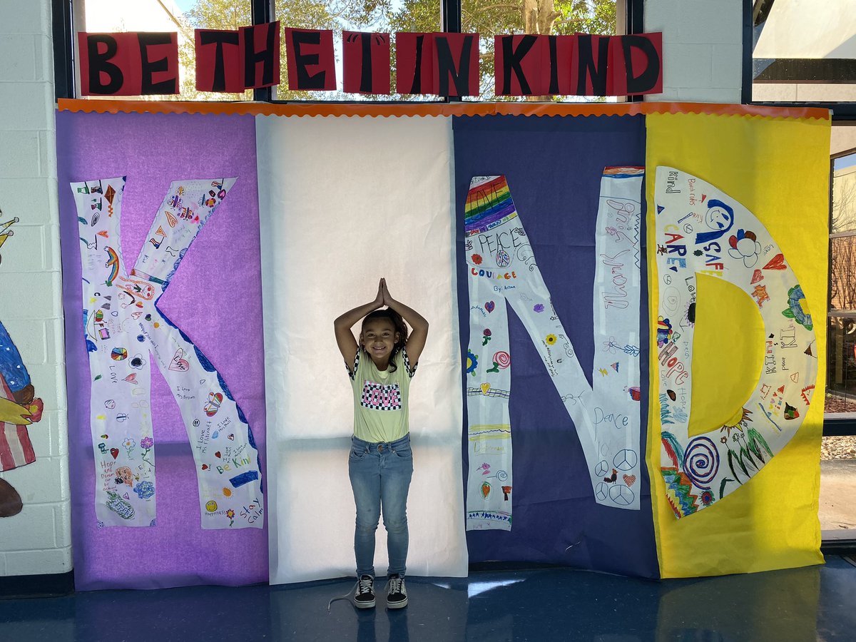 coppolasav's tweet photo. World Kindness Day! Be the I in kind! @rjburches #WorldKindnessDay https://t.co/DdQUR4CCI7