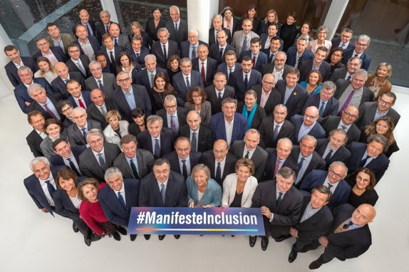 Le <a href="/GroupeTF1/">Groupe TF1</a> poursuit son engagement en faveur de la #diversité, en signant le Manifeste pour l’Inclusion des Personnes Handicapées dans la vie économique. 

Des actions menées au quotidien pour favoriser le mieux-vivre ensemble. 🤝

#ManifesteInclusion <a href="/TF1Initiatives/">TF1 Initiatives</a>