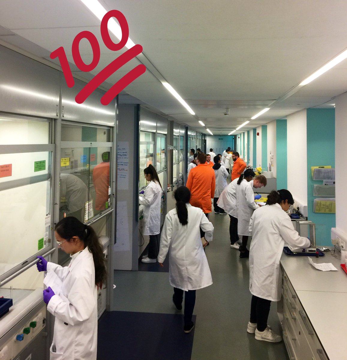 Matt Gibson demonstrated the ROMP experiment to our MSc students today! <a href="/LabGibson/">Matt Gibson</a>