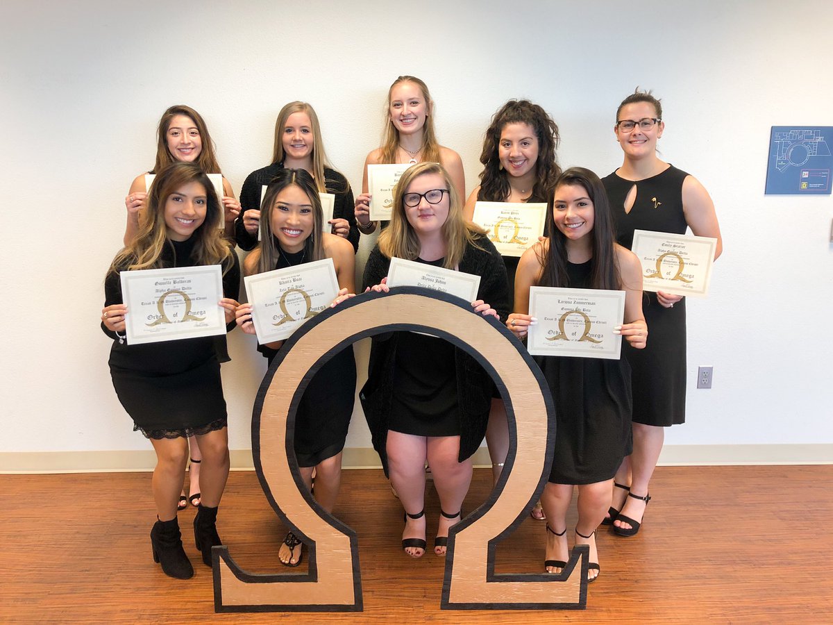 OrderofOmegaCC's tweet photo. This past weekend we welcomed ✨TEN✨ new members into our organization! We are so excited to grow our chapter and see where this wonderful group of leaders takes us! #tamucc https://t.co/tQ8sVx6Zbl