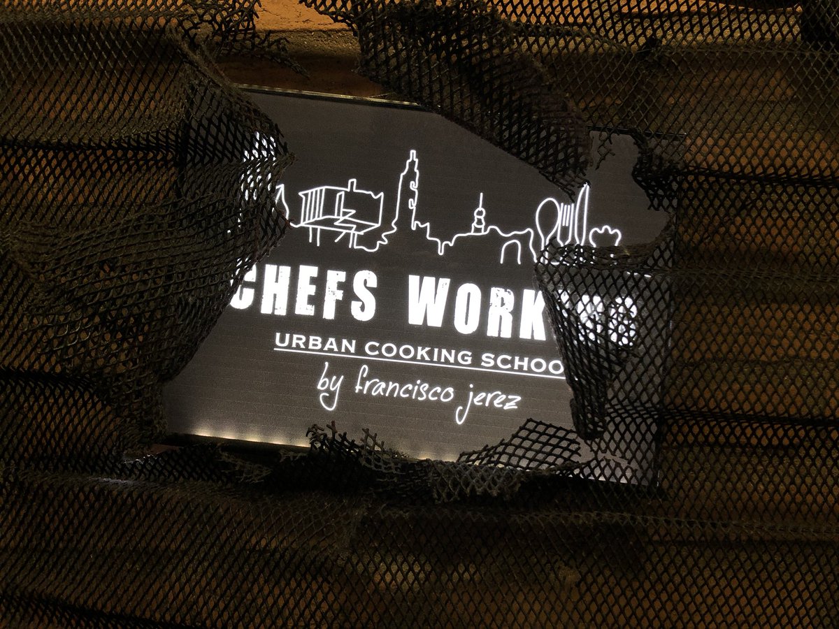 laurindel's tweet image. Dos días grabando en @chefsworking . No podríamos haber encontrado mejor localización ni mejor anfitrión. Un placer.  @cycpublicidad