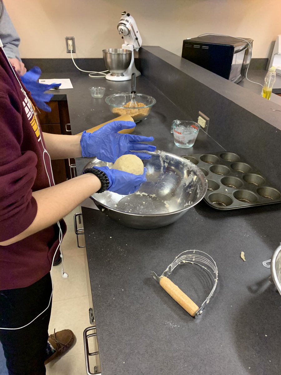H_Barrett2's tweet photo. TMHS culinary is hard at work perfecting their pie making skills. They are still taking orders for holiday pies! #applepumpkincheesecakeandpecan https://t.co/ER4Ep0m6Ul