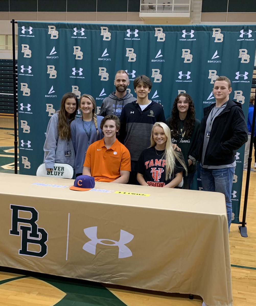 theAaronRailey's tweet photo. Very exciting day for two members of my @RBHSGators CREW today as they sign their national letters of intent to attend Tampa University for Swim and Clemson University for Baseball! #RaileysRideorDies #CREW #Legacy #RBHSGators https://t.co/L0yEFOCDWW