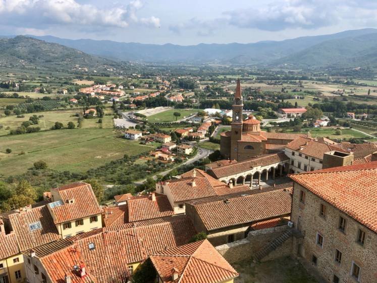 TouringClub's tweet image. In camper per scoprire tre magnifici borghi fra Toscana e Umbria. Viaggio on the road tra l'Aretino e il Perugino, alla scoperta dei paesi Bandiera arancione di Lucignano, Castiglion Fiorentino e Montone &amp;gt;&amp;gt; bit.ly/36Zeacq