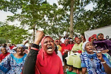 AishaYesufu's tweet photo. For those of you that can't seem to get enough of my big mouth, here are pictures!
Gear up for #NextLevelCriticism
The incompetence, cluelessness, ineptitude and failure #ICIF of Muhammadu Buhari @MBuhari must be called out again and again
#TyrannyOfBuhari
#ICIF https://t.co/NXZK8o5iCX