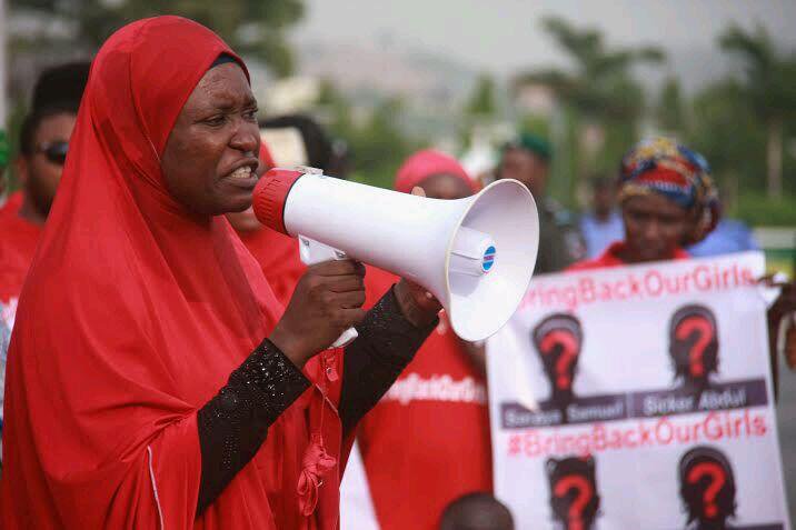AishaYesufu's tweet photo. For those of you that can't seem to get enough of my big mouth, here are pictures!
Gear up for #NextLevelCriticism
The incompetence, cluelessness, ineptitude and failure #ICIF of Muhammadu Buhari @MBuhari must be called out again and again
#TyrannyOfBuhari
#ICIF https://t.co/NXZK8o5iCX