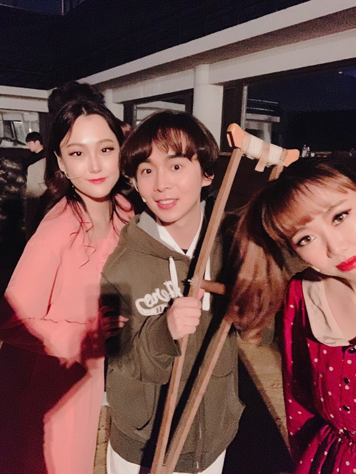 dolkorea's tweet photo. 공연 대기중2. https://t.co/py5hJmlO8u