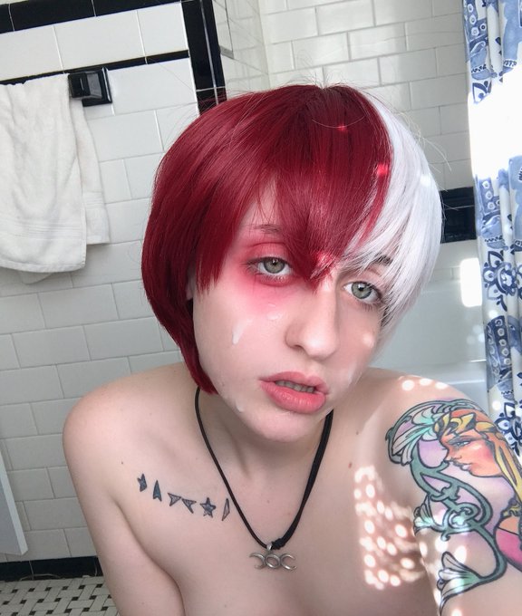 As your Todoroki provider I&rsquo;ve assembled a few selfies from my recent shoot- $5 and ten photos of this<a href="/tag/devilman"class="tags"><span>#devilman</span></a><a href="/tag/ryoasuka"class="tags"><span>#ryoasuka</span></a>