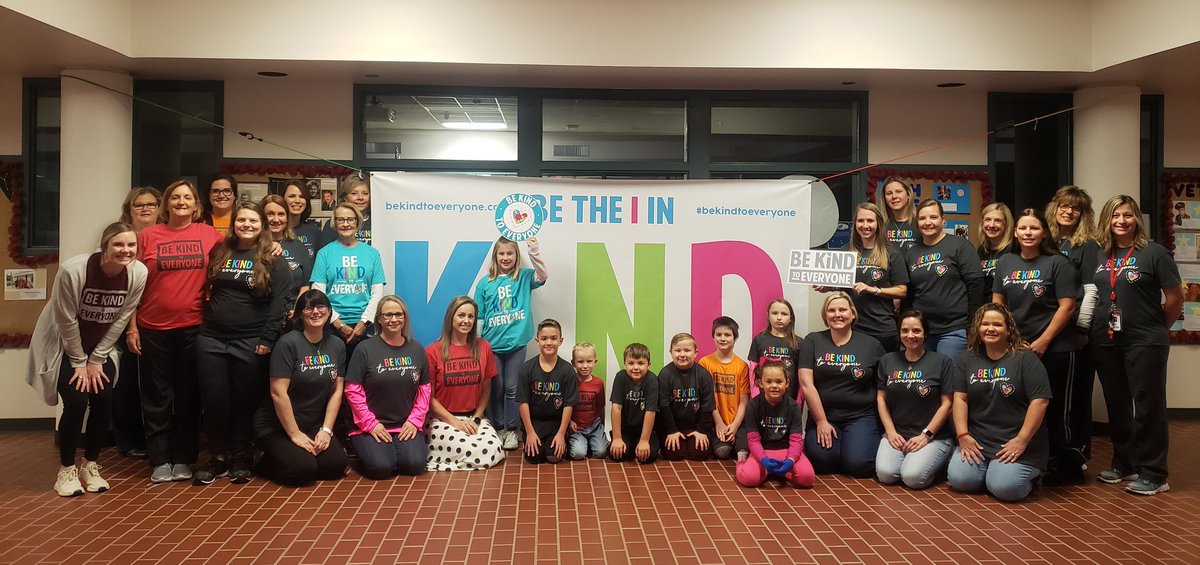 Celebrating World Kindness Day! Smile. Hold open a door. Give a hug Make a new friend. Kindness cost nothing. 
<a href="/katyisd/">Katy ISD</a>
@SummerShirt4