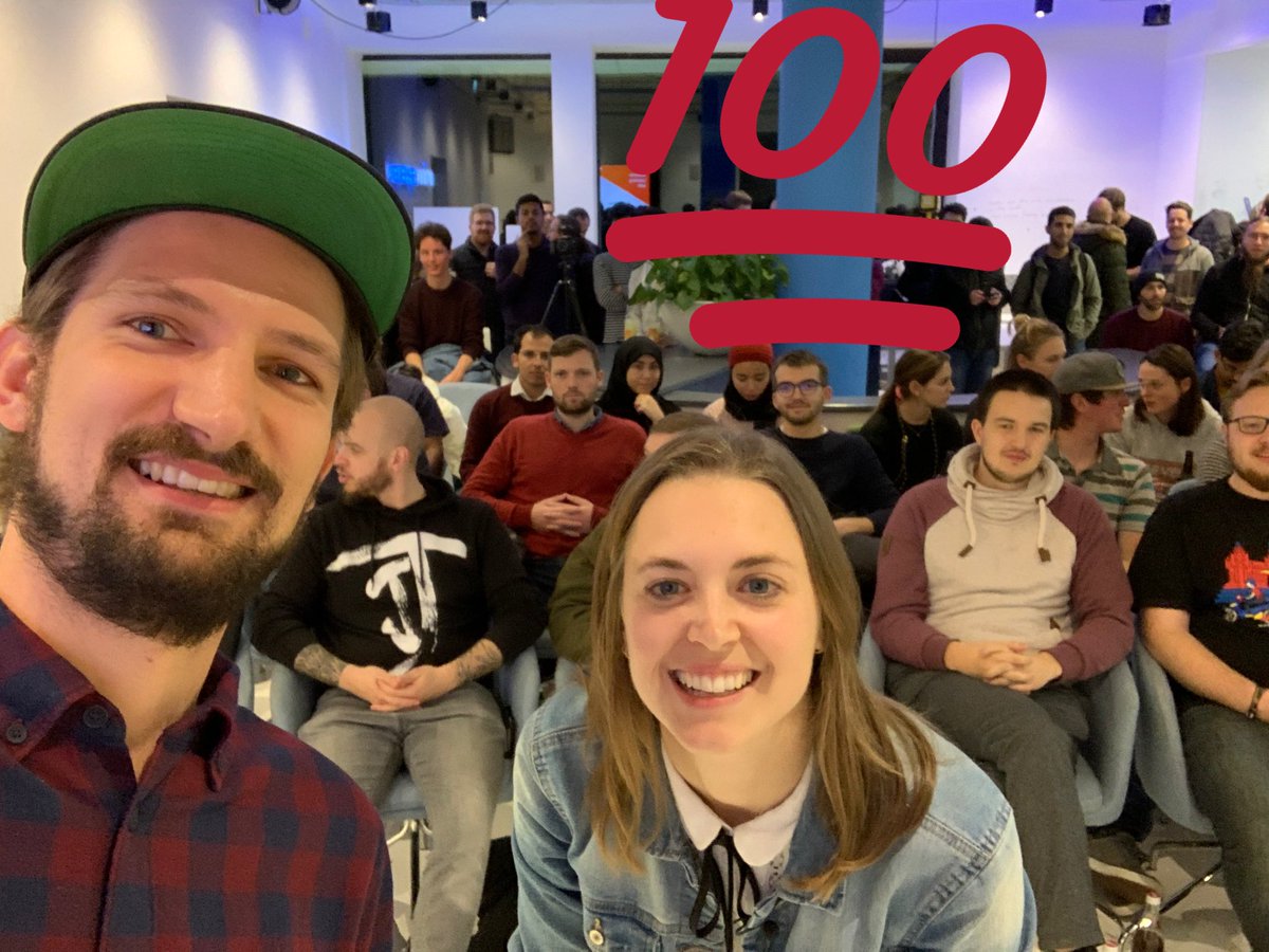 Huge crowd waiting for our #MachineLearning with <a href="/TensorFlow/">TensorFlow</a> talk by <a href="/maxi_likelihood/">Sarah Stemmler</a> 🎉✌️

#ComputerVision <a href="/Meetup/">Meetup</a> @log_passau #passau