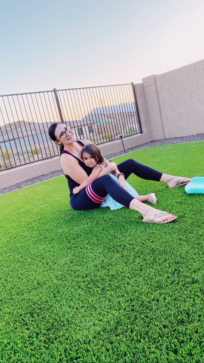 krystalamara's tweet photo. Mom life 
#fitmom #momlife #momblogger #family #momofgirls https://t.co/jEfW0eu5eB