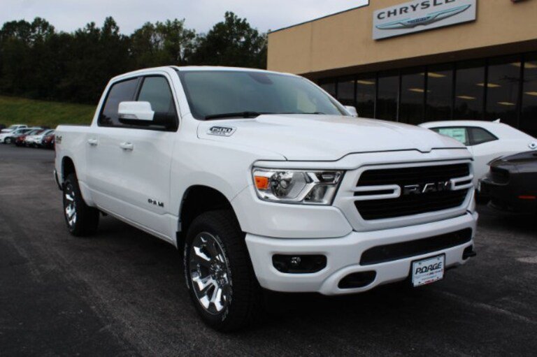 PoageChrysler's tweet photo. New 2020 Dodge Ram 1500 Big Horn Crew Cab. Poage priced at $43,983. Potential savings of over $8,000. Come by and check it out!
Here's our full new inventory: https://t.co/5qAjGZFBye https://t.co/sZdNlqfT6O