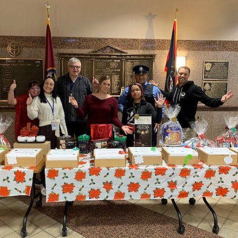 TPS_Records's tweet image. RMS Holiday Season 'Book &amp;amp; Bake Sale' in support of the Toronto Police 2019 United Way Campaign.

🙏THANK YOU to our incredible Staff of volunteers &amp;amp; those that have supported the Campaign today in the HQ-Lobby (40 College Street).

🍪🍪 🍪#GetBaked #HolidaySeason🍪🍪🍪