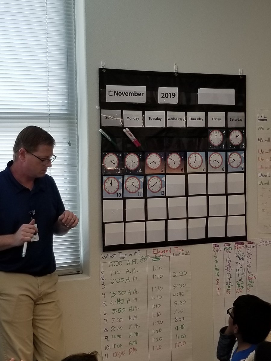 itsmeDarbyT's tweet image. Who says students don&apos;t learn to read analog clocks anymore? They do here in Leander! #teachingtime #MathRocks #MJAkin