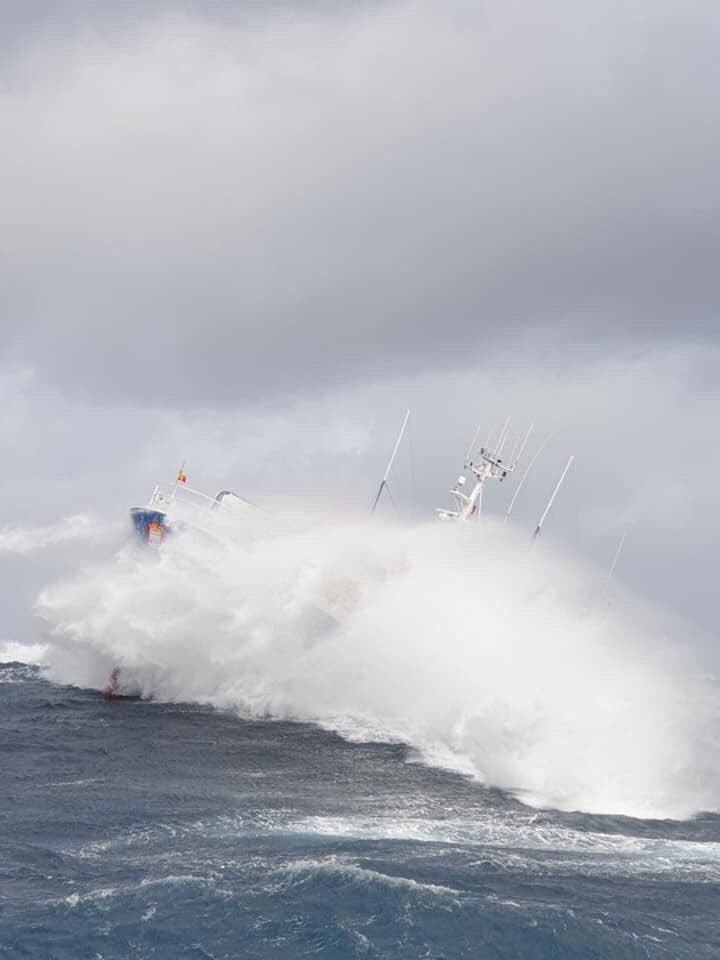 It’s only a breeze #Weather #BBCweather #Fishing Job we do when away from home #Cornwall #UK #Ireland #France crews do work for a living 🐟#Eatmorefish <a href="/Cornishfpo/">CFPO</a> #Cornish #Newlyn