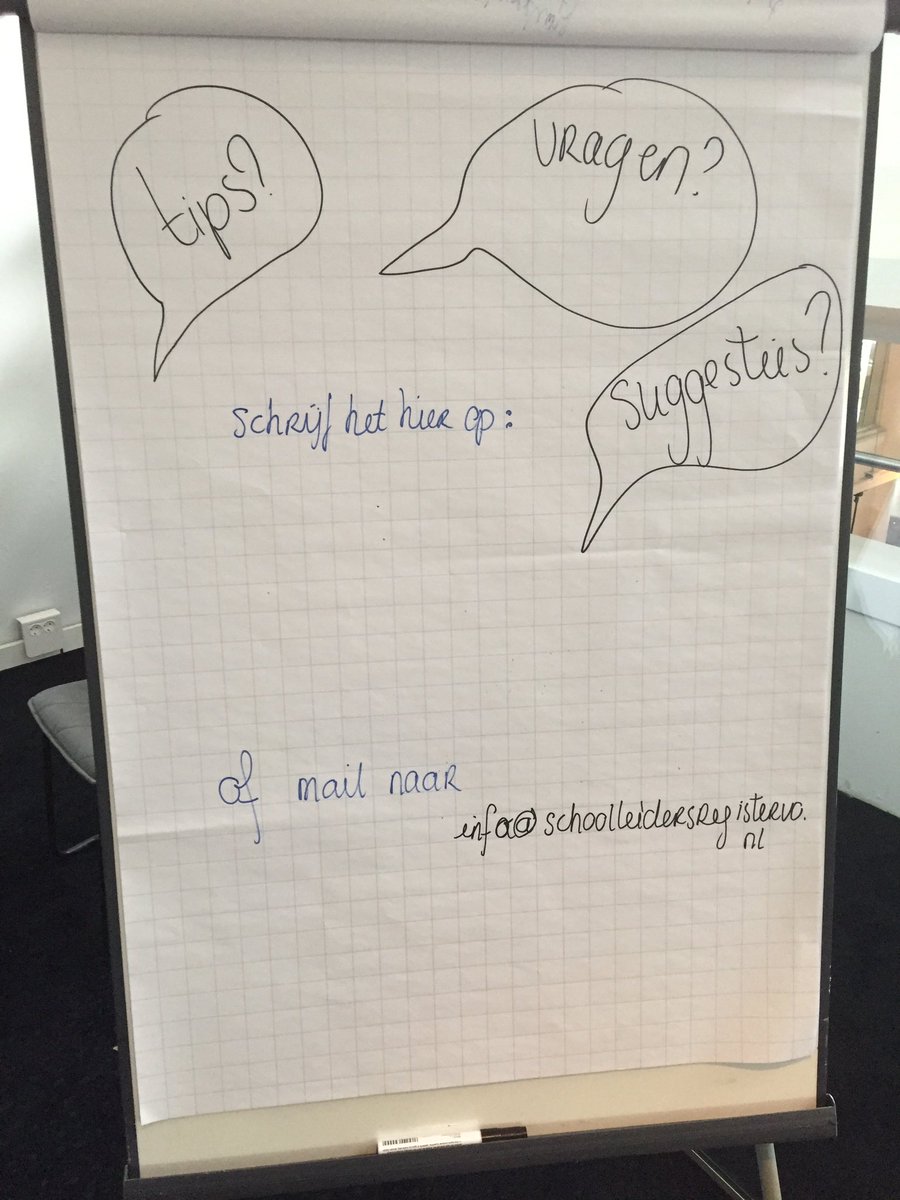Vandaag zijn #schoolleiders tijdens de conferentie @VoortgezetLeren in gesprek gegaan <a href="/arieslob/">Arie Slob</a> over beter sturen op kwaliteit, verhogen van de motivatie van leerlingen en het lerarentekort. Tips, vragen en/of opmerkingen aan onze minister? Mail info@schoolleidersregistervo.nl