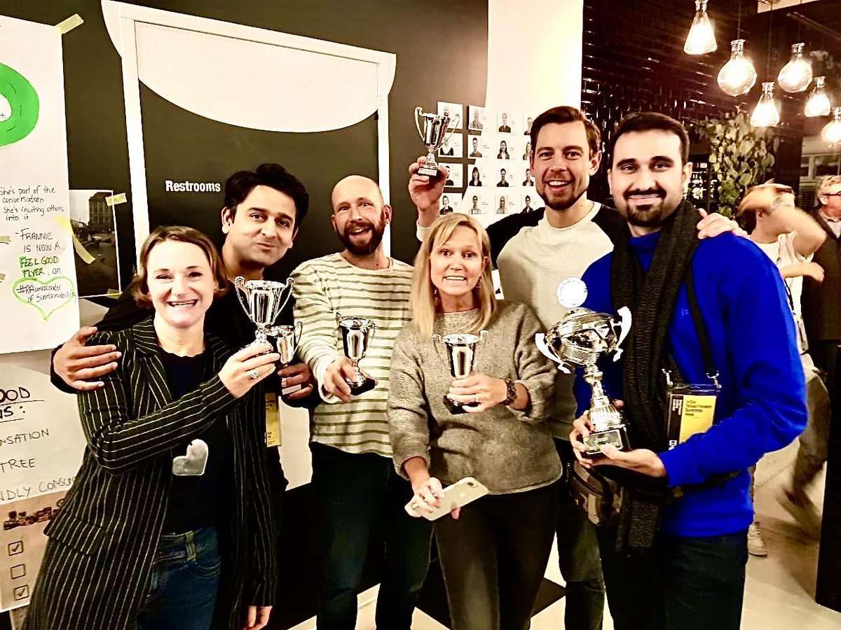 "Why don't we fall in love with solving this problem together?" <a href="/DKDesignThinker/">David Kester</a> asked.  And we did - at DesignThinkers Bootcamp in Amsterdam. TY @DesignThinkers for a remarkable week of dig deep learning! And, hell, I even came home with a trophy! #DesignThinking #Innovation