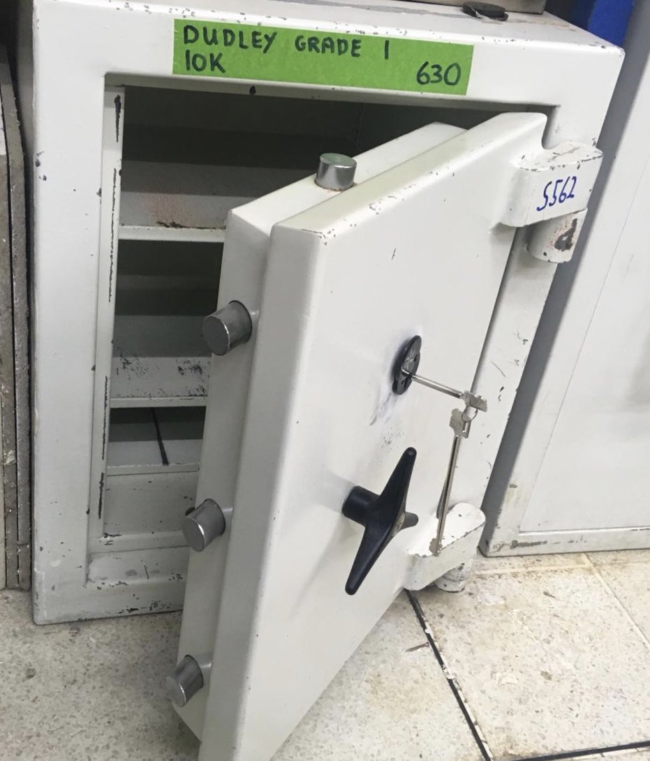 By using a safe you can be sure that even if a burglar gains access to your home, they won’t be able to take those items you’d find so difficult to replace.

Contact us today 📞 

#locksmith #safe #home #safety #locks