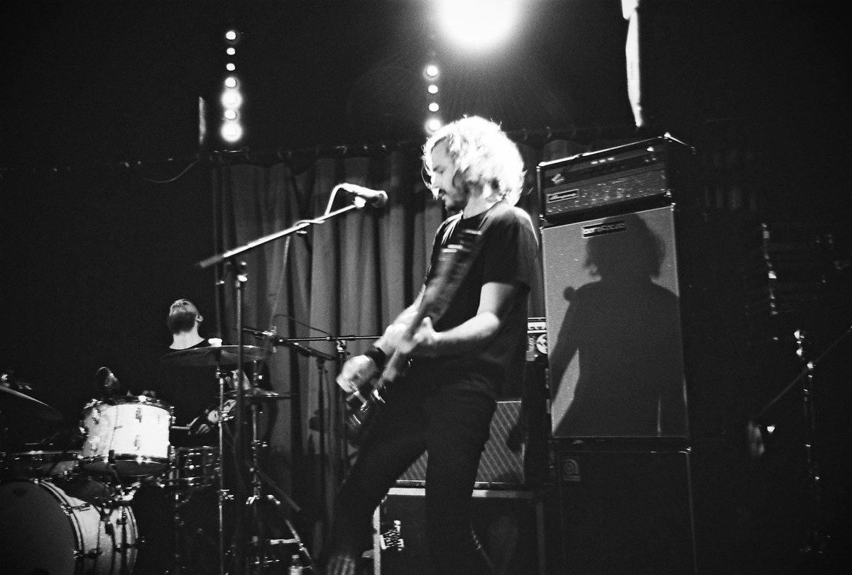 TheAngryCats's tweet photo. @TheAngryCats en concert au Chinois de Montreuil lors du Call me animal rock festival, par @paulinepallierphotography.
Avec @fredalpi, Fabien Mysak et Mathias Lopez

#theangrycats #powertrio #rock #alternativerock  #postpunk #experimentalrock #paris #france https://t.co/9oeb0nrVGR