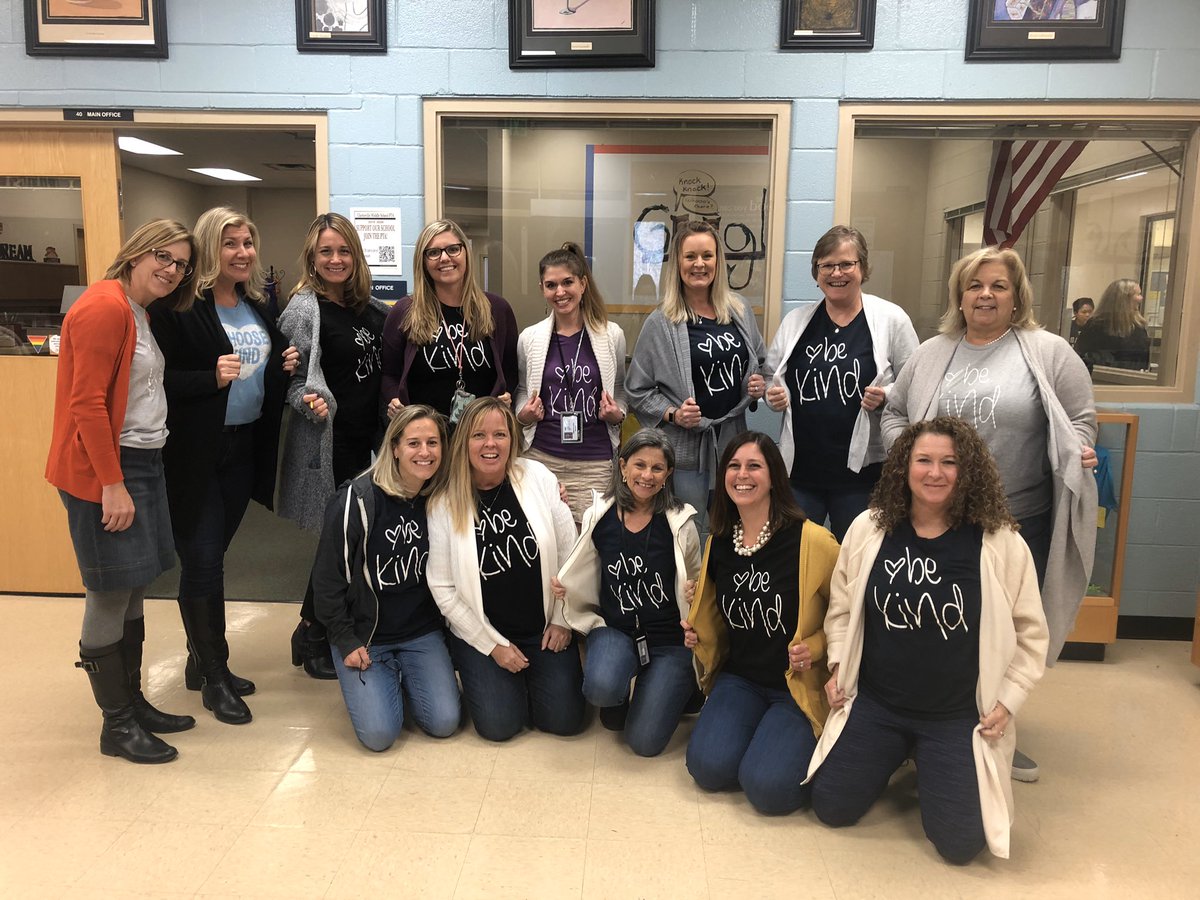 hcpss_cms's tweet photo. Choose Kindness! #WorldKindnessDay2019 https://t.co/DTQv0hYIzT
