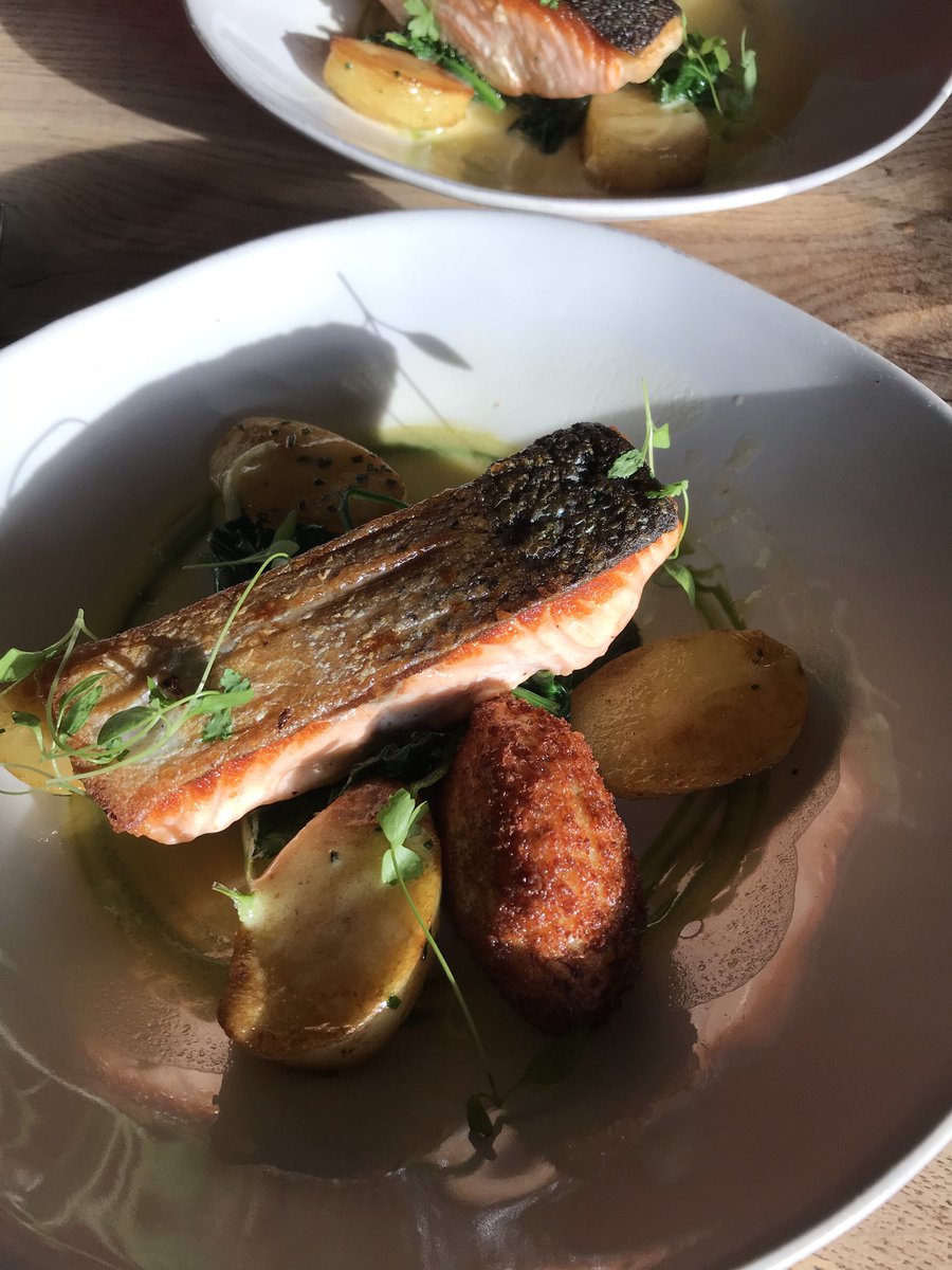 Sarah Hardy Media tweet media