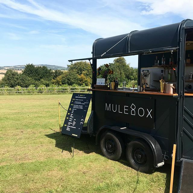 It may be cold, but today the sun was shining! #everycloud ⁣
⁣
Throwing it back to the summer and one of our wonderful weddings at Poppydown Vineyard!⁣ 🥂 ift.tt/2QmAveh