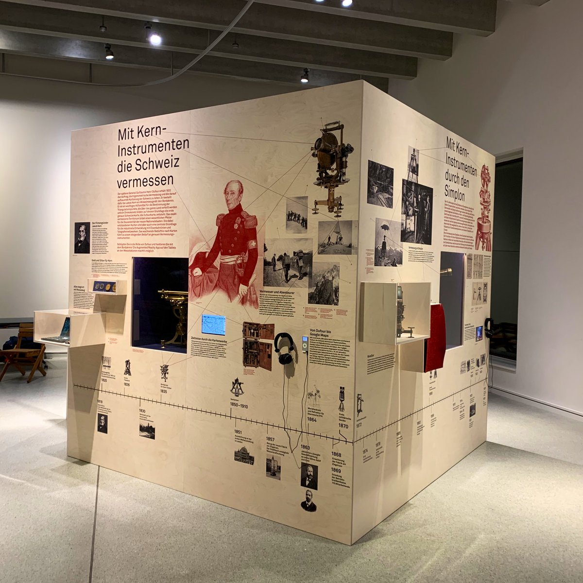 laszloetesi's tweet photo. Die neue Ausstellung „Kern exakt200!“ im Stadtmuseum Aarau ist eröffnet. Toller Beitrag des @fhnw_iit: Werde zur 3D Punktwolke! #UsIn3D #InteractiveTechnologies #PlayfulMuseum @fhnw_i4ds @FHNWTechnik https://t.co/SmhCP2kf0s