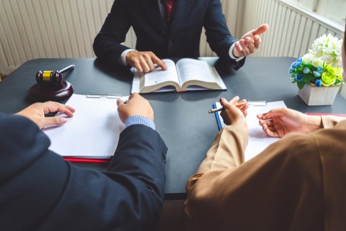 Need_Law_Help's tweet photo. How Can I Protect My Family Business in an Illinois Divorce? https://t.co/n84H73lZvA https://t.co/iwv2Uo6sGm