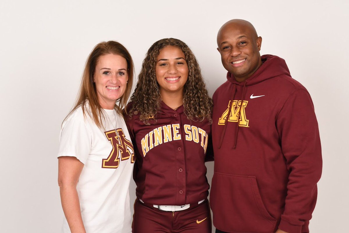 GopherSoftball's tweet photo. “MacKenzie is a fiery personality and dynamic player. The combination of her athleticism, competitive mindset and determination will be her foundation as she challenges to contribute to the success of this program immediately.” -@GophSB_Trachsel. https://t.co/nxdM6yN8DA