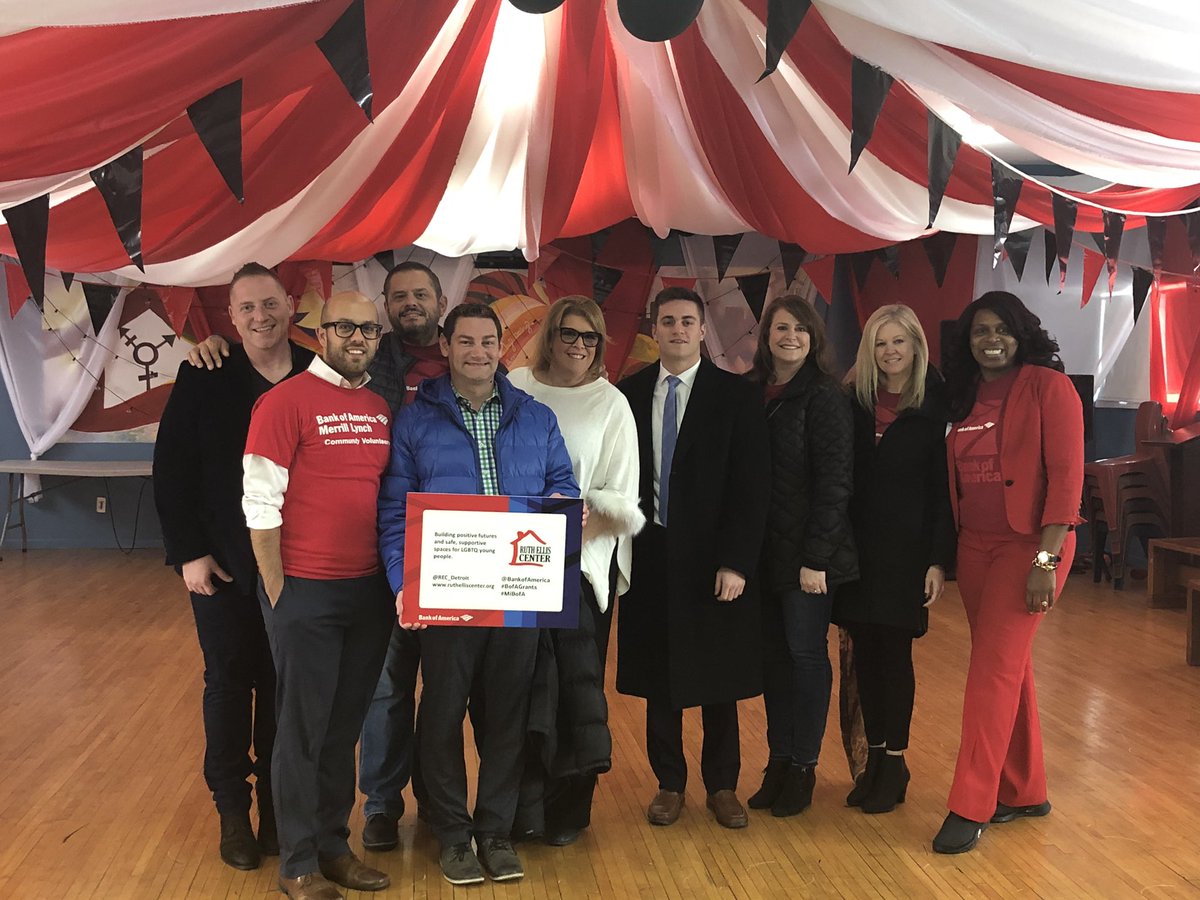 TuqeTr's tweet photo. @BankofAmerica Detroit Day of Giving #MiBofA #RuthEllisCenter #MacombCountyEast 
What an amazing DAY!!!! https://t.co/2lp38CW88g