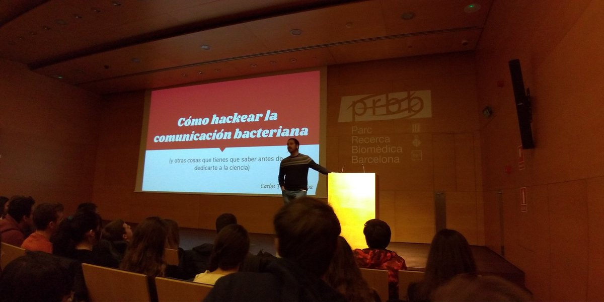 mmart746's tweet photo. Avui al @the_prbb l'alumnat de 1r de #Batxillerat ha tingut un refregit de bacteris, comunicació, quorum sensing, hackeig, ordinadors pudents, perspectives, carrera cièntífica, espectatives i realitats investigadores...
#SCISE19 #ISEulàlia #ISE1920 #COPEM1920 #SC19CAT https://t.co/fqquAA9eQG