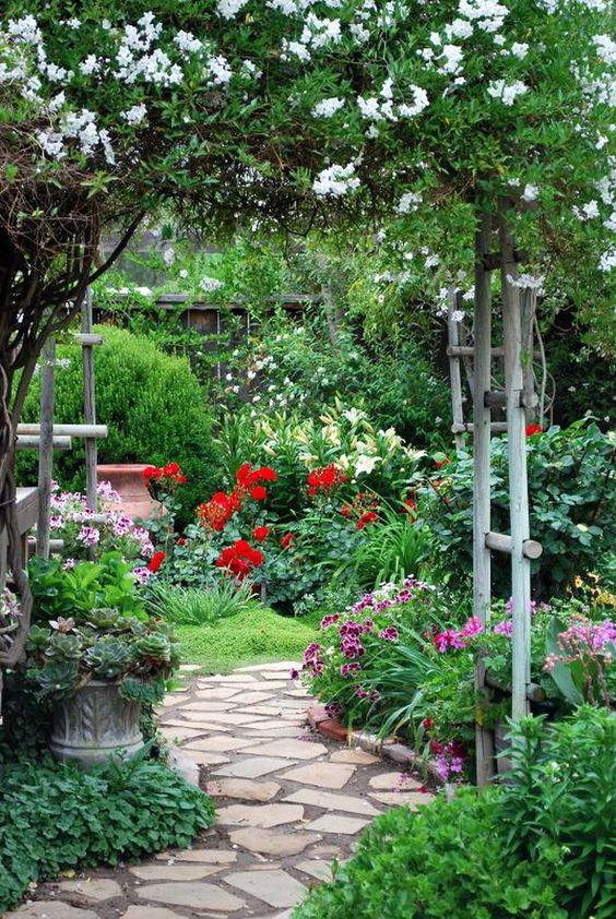 GrowScripts's tweet photo. “A garden is always a series of losses set against a few triumphs, like life itself.”

-May Sarton

#GrowScripts #gardening #triumph https://t.co/kUwsQN1Qdq