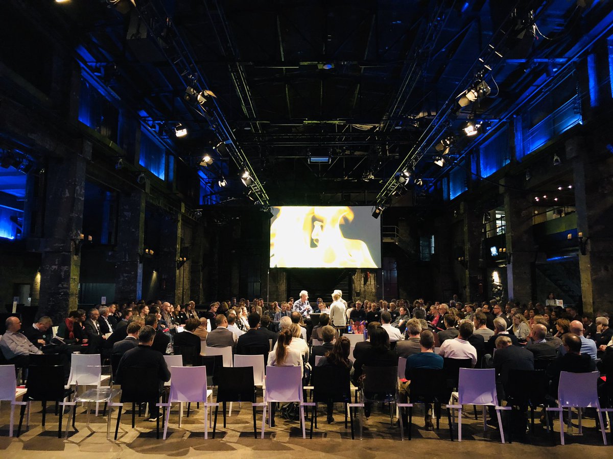 adel_al_saleh's tweet photo. Good evening! I am jiust sharing my leadership story at our first #campfire with the Change &amp; Leadership Team of @tsystemscom Let‘s have a Great Session today and tomorrow. I invite you to share your story as well. https://t.co/oynJoHxbi4