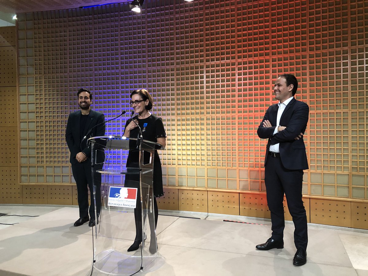 ericlhote's tweet photo. L’engagement #numerique de @FMDelasalles DG Groupe @creditdunord membre #CNUM faite Officier de #OrdreNationalMérite par @cedric_o en présence de nombreuses personnalités ! https://t.co/FFDfhkYaOG