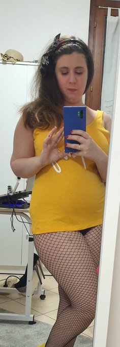 Come sto vestita cosi @DisemMod @r3db0ll @thor86hot 😜 https://t.co/f8zYJL1jTo<a class="tags" target="_blank" title="On Twitter" href="/?out=eyJ0eXAiOiJKV1QiLCJhbGciOiJIUzUxMiJ9.eyJpYXQiOjE3MjIzOTI5NDYsImlzcyI6InR3cG9ybnN0YXJzLmNvbSIsIm5iZiI6MTcyMjM5Mjk0NiwiZXhwIjoxNzUzOTI4OTQ2LCJyZWRpcmVjdF91cmwiOiJodHRwczovL3R3aXR0ZXIuY29tL0Rpc2VtTW9kIn0.XVSCI0dXDSQWc9zz2OVWNRcbYU1aqRrLbad7dWun9CUjV18VOGzgU1flQMrzOf-mPWld2X0AvYAwtZ7nLfWbcQ">@DisemMod</a><a class="tags" target="_blank" title="On Twitter" href="/?out=eyJ0eXAiOiJKV1QiLCJhbGciOiJIUzUxMiJ9.eyJpYXQiOjE3MjIzOTI5NDYsImlzcyI6InR3cG9ybnN0YXJzLmNvbSIsIm5iZiI6MTcyMjM5Mjk0NiwiZXhwIjoxNzUzOTI4OTQ2LCJyZWRpcmVjdF91cmwiOiJodHRwczovL3R3aXR0ZXIuY29tL3IzZGIwbGwifQ.32uS78jJfRrjvuqaGi6GVVBe_RLxY30hR5CTJREbu4X2CJGntlrTNNi8JYKNCkfI2pmK9FUMOpCN4NmQUqejuQ">@r3db0ll</a><a class="tags" target="_blank" title="On Twitter" href="/?out=eyJ0eXAiOiJKV1QiLCJhbGciOiJIUzUxMiJ9.eyJpYXQiOjE3MjIzOTI5NDYsImlzcyI6InR3cG9ybnN0YXJzLmNvbSIsIm5iZiI6MTcyMjM5Mjk0NiwiZXhwIjoxNzUzOTI4OTQ2LCJyZWRpcmVjdF91cmwiOiJodHRwczovL3R3aXR0ZXIuY29tL3Rob3I4NmhvdCJ9.gZ4sLTcVxwhCijt5mOSDOfw2X7lsxhTnSJuMDvCxkBnFnCM6JvIEoqoymBbSiD4_PEO-FeCWASlZZ9agf-lg4A">@thor86hot</a><a href="/tag/findom"class="tags"><span>#findom</span></a><a href="/tag/camgirls"class="tags"><span>#camgirls</span></a>