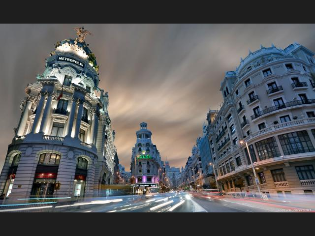 Hoy difícilmente una ciudad puede ejercer las actividades que le competen en términos de atracción de inversiones, promoción comercial, diseño de un modelo de ciudad,
incremento del turismo, mejoramiento de sus políticas públicas sin entrar en una dinámica internacional.